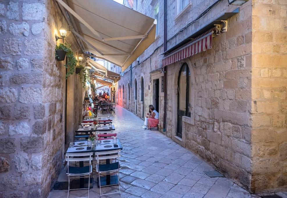 Flora-Heartbeat Old City Three Bedrooms Apartment Dubrovnik Exterior photo